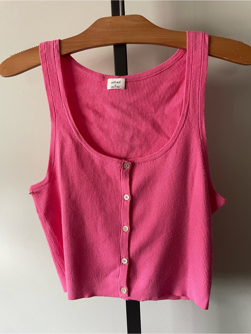 NEW Wilfred Candy Pink Ribbed Front Button Down Cropped Tank Top Medium